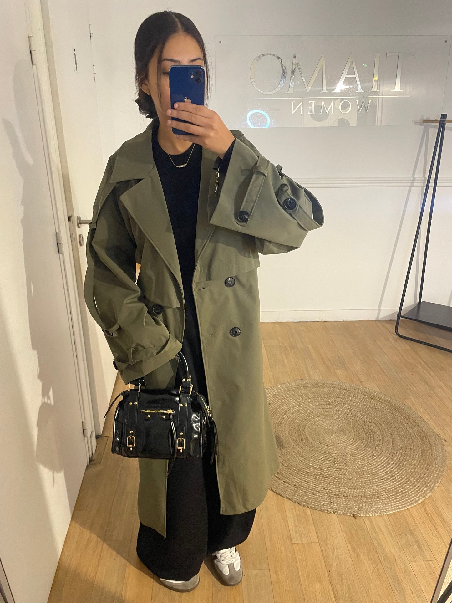 Trench Victoria