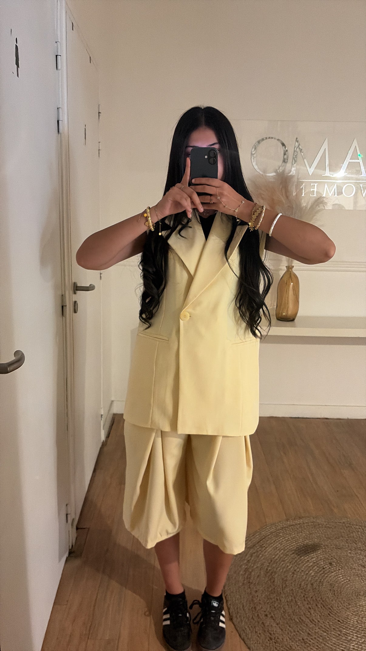Short Salya